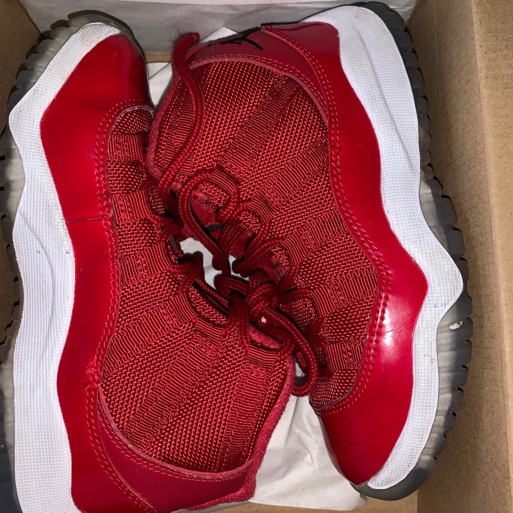 Jordan retro 11
